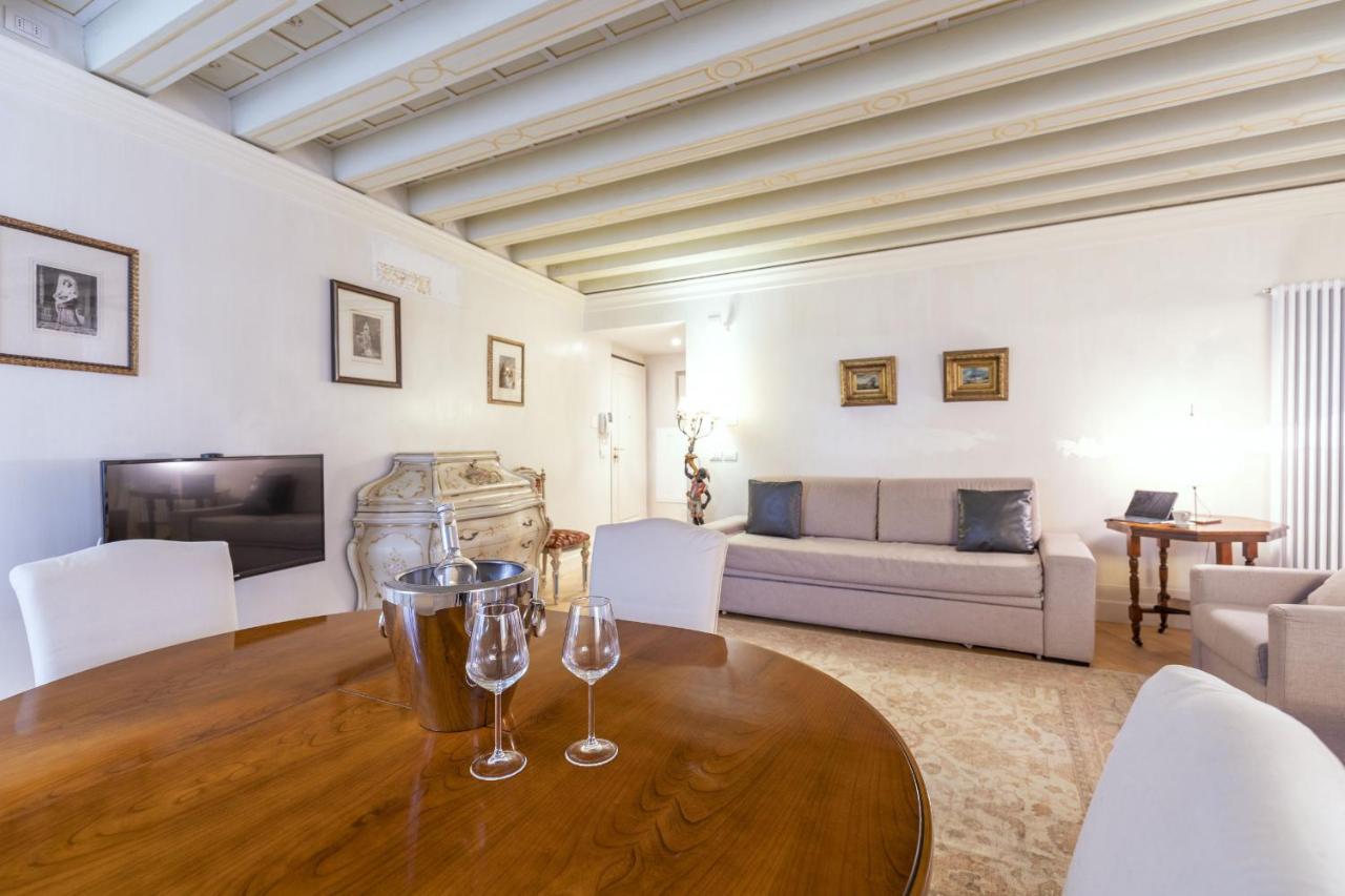 Appartamento Gondola Luxury - Campo Santi Filippo E Giacomo *
